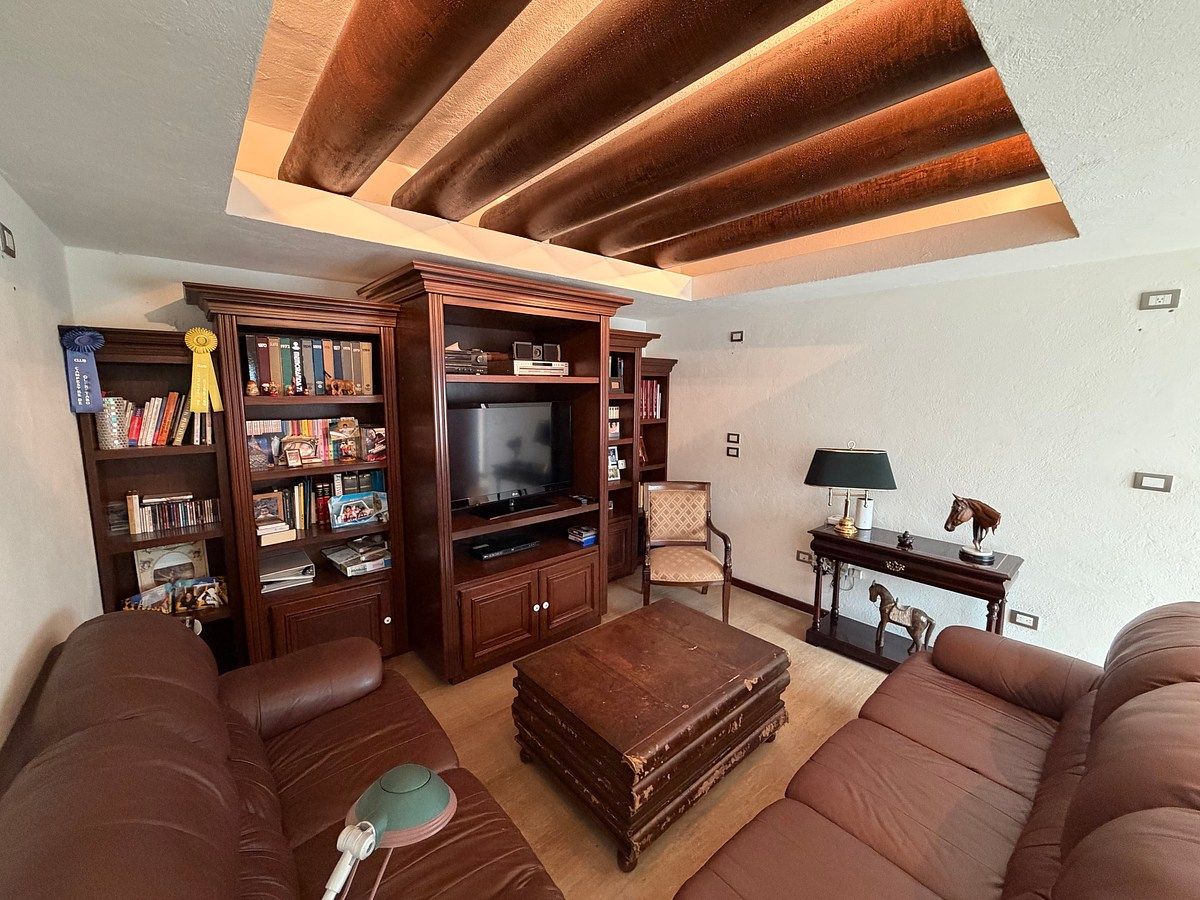 9 de 34: Área de Tv