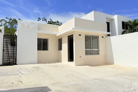 Casa de una planta en venta en Mérida, Las Américas . Acepta Infonavit .