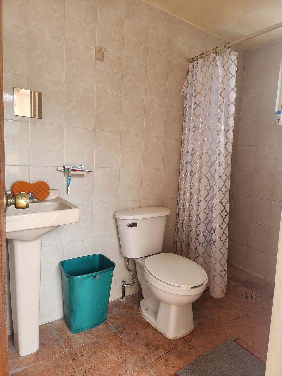 6 de 13: BAÑO COMPLETO