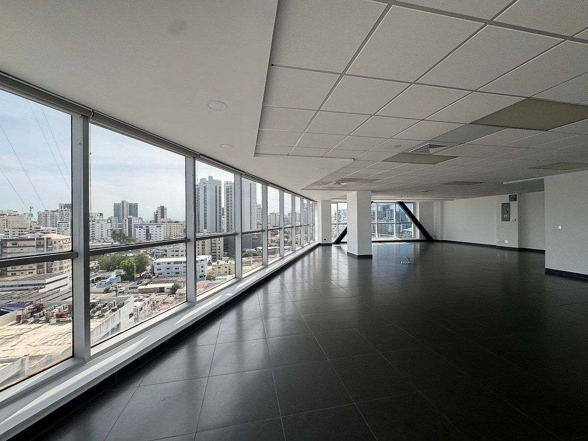 Oficina en Ensanche Naco, Santo Domingo Centro (Distrito Nacional), foto 7 de 23