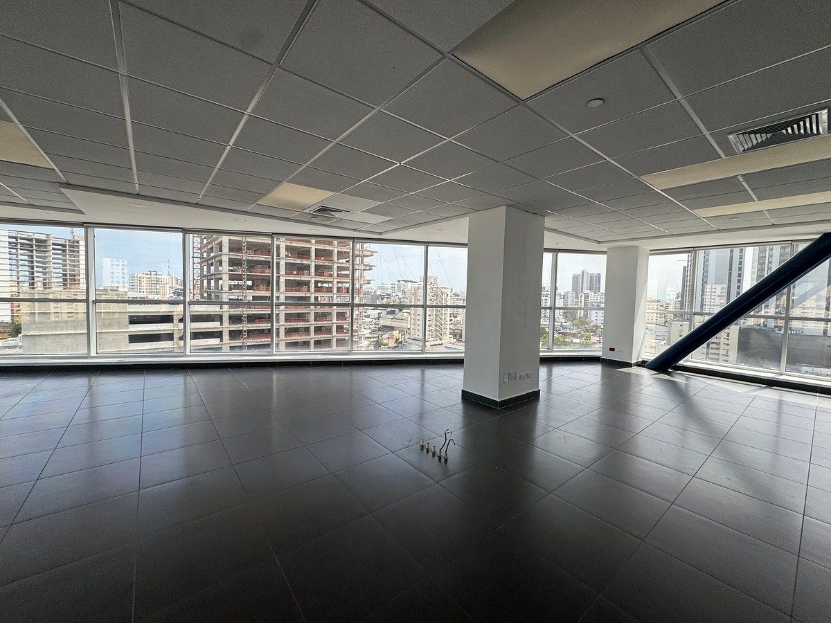 Oficina en Ensanche Naco, Santo Domingo Centro (Distrito Nacional), foto 12 de 23
