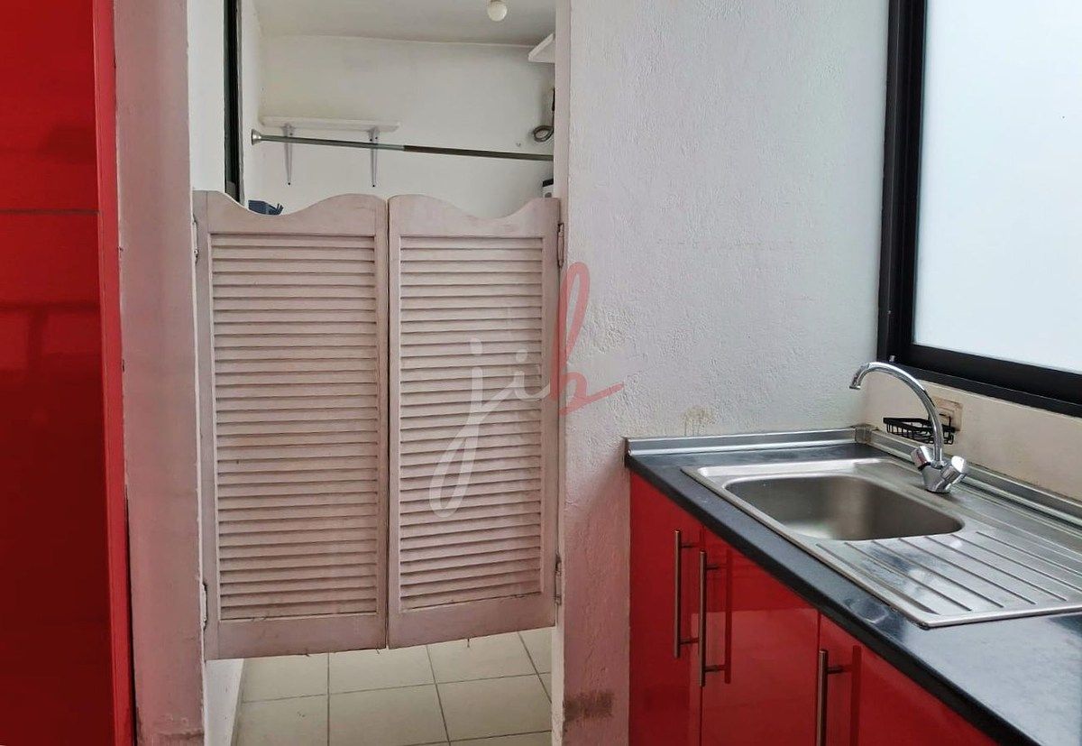 7 de 10: acceso al área de servicio