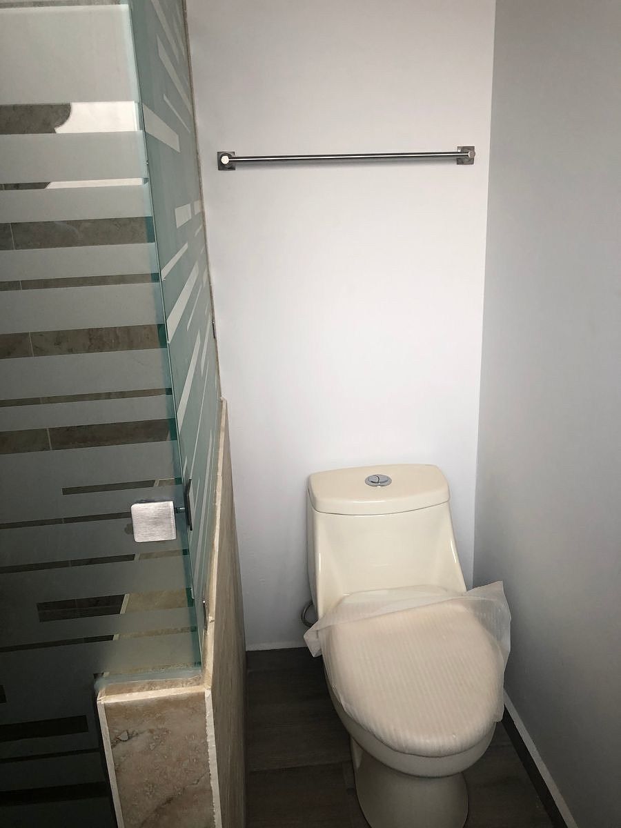 19 de 29: 2do BAÑO COMPLETO