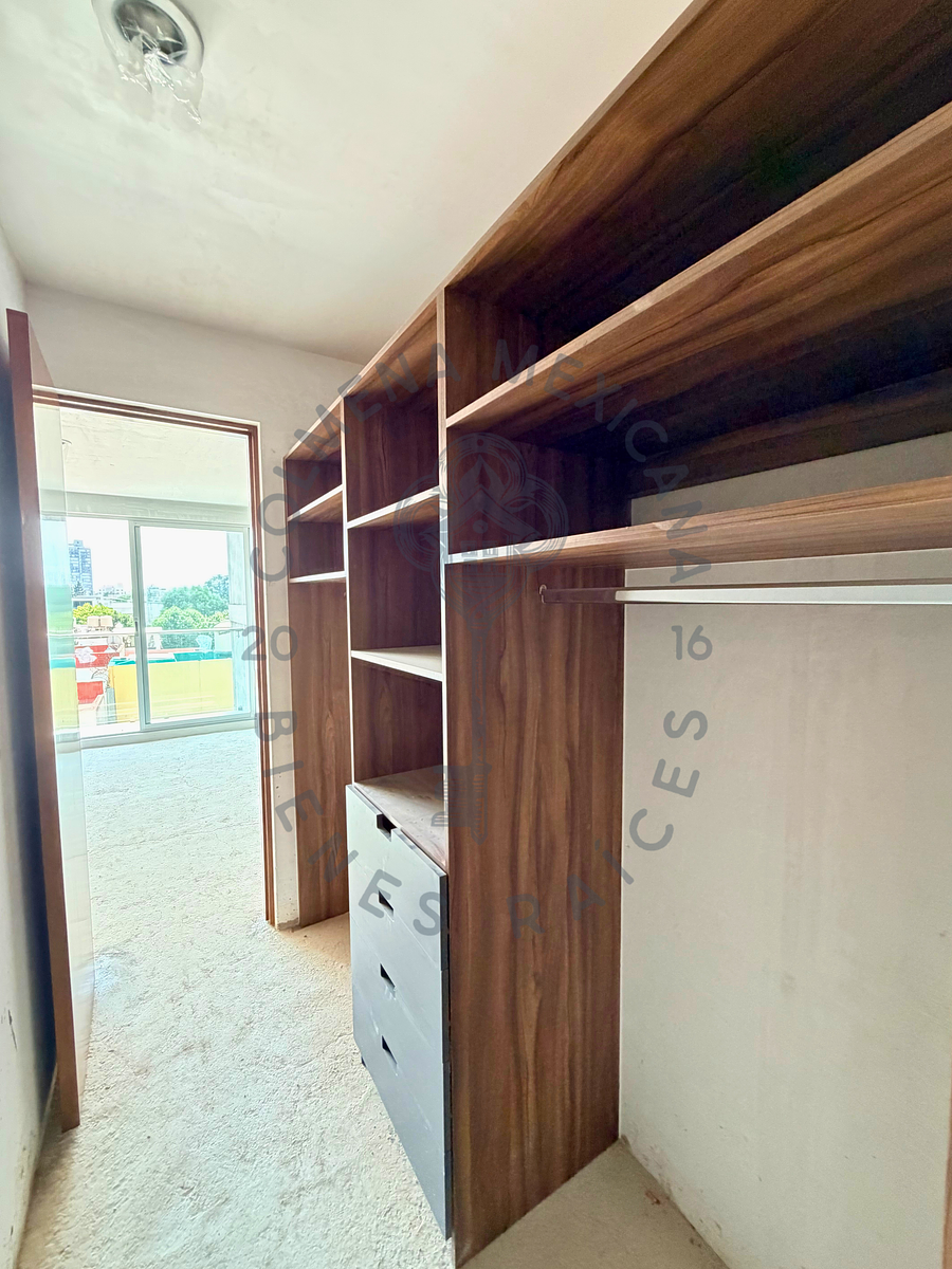 9 de 9: 3era recámara principal de 14 m2 exterior vestidor, balcón.