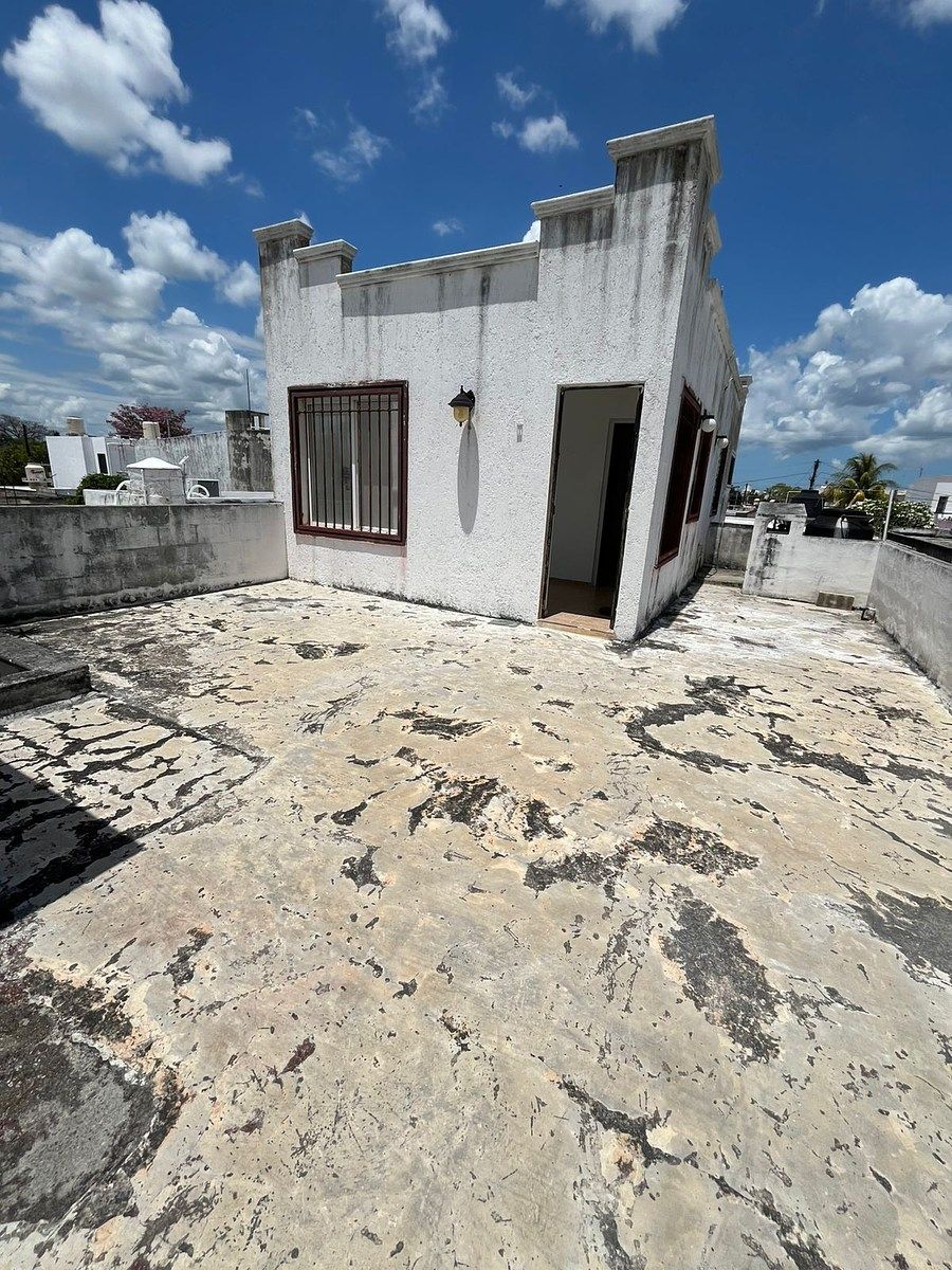 31 de 33: Vista exterior techo y salida e habitación planta alta