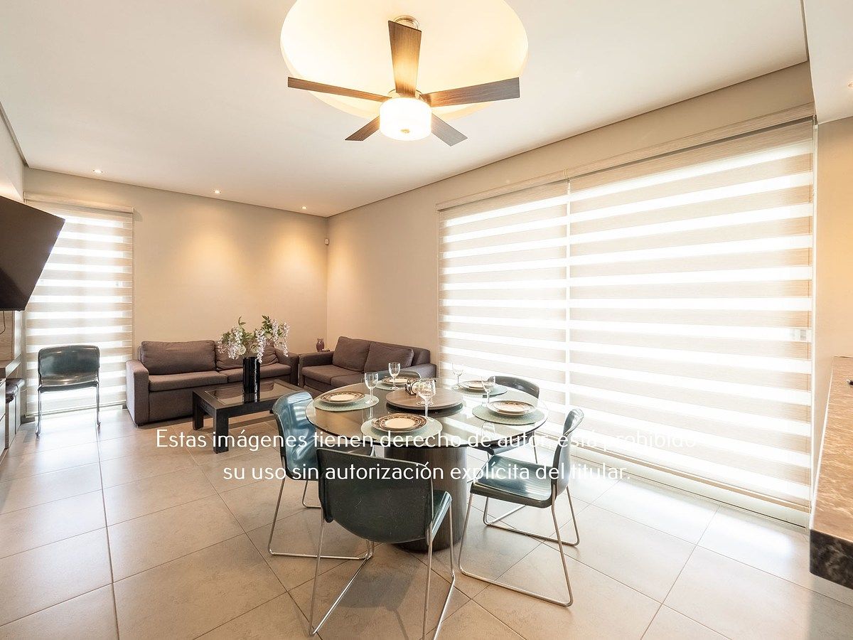 15 de 24: Family y Antecomedor Casa Colinas de San Jerónimo