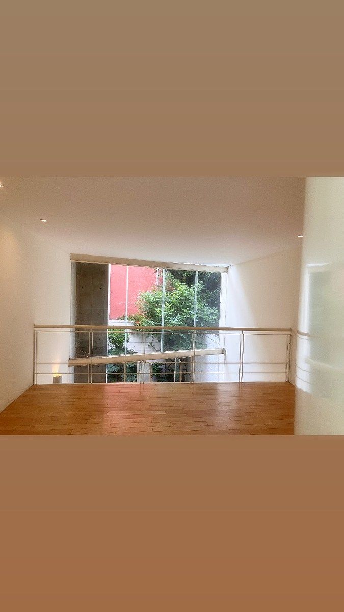 16 de 30: TV Room o Estudio abierto