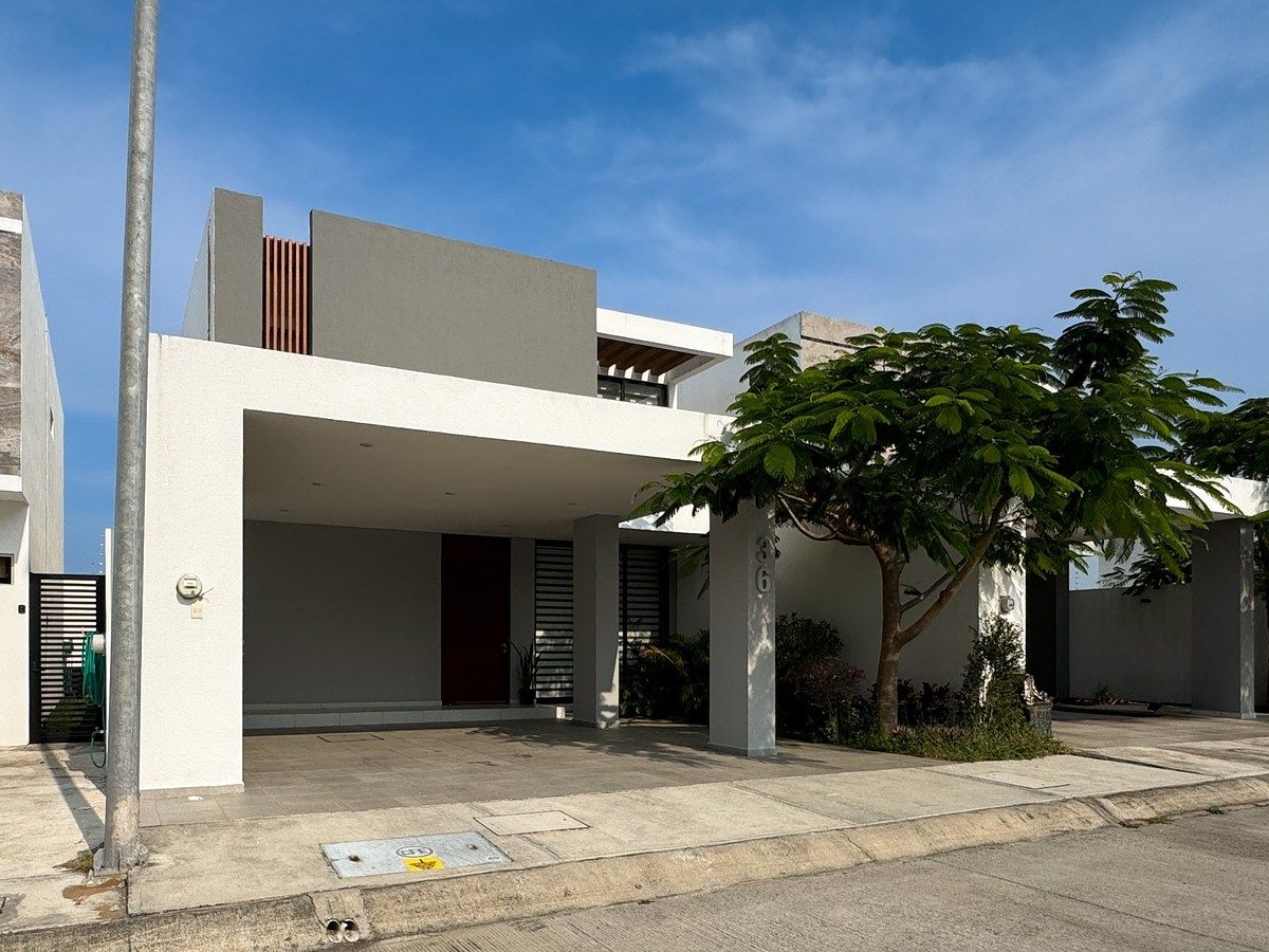 Casa en venta en Lomas del Dorado