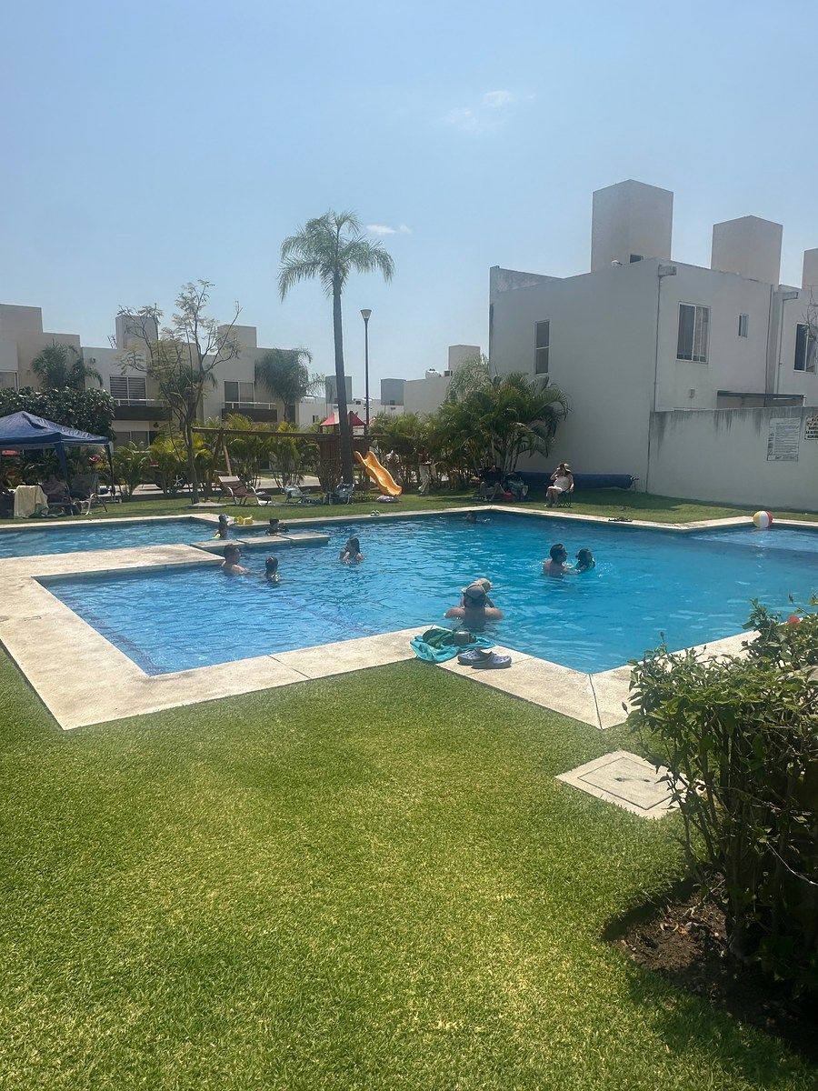 17 of 22: Alberca del cluster