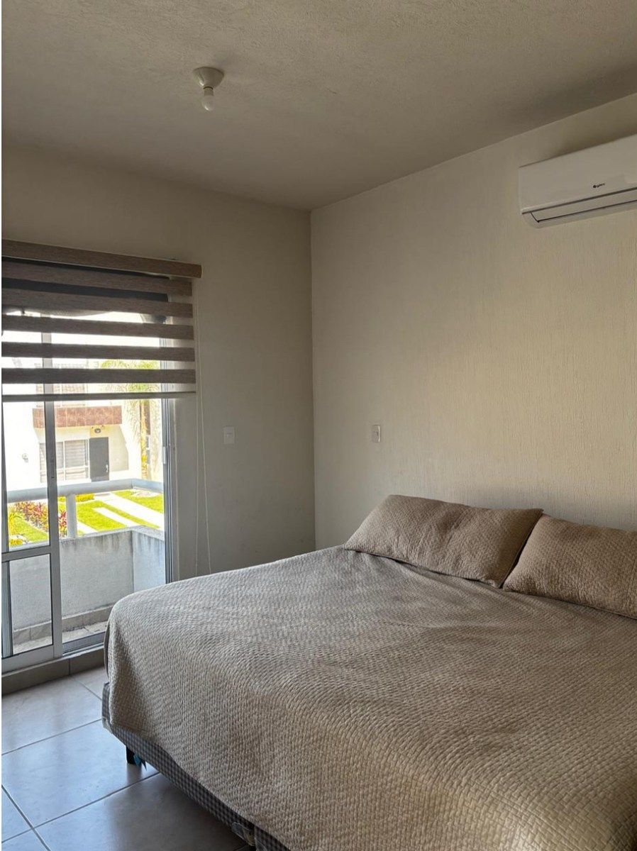 7 of 22: Recámara principal