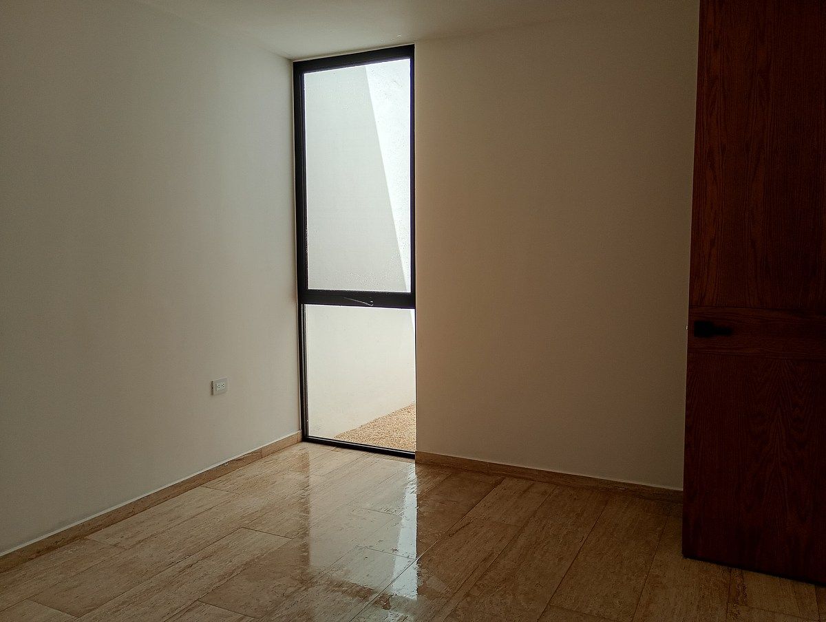 13 de 34: Recámara o estudio en planta baja