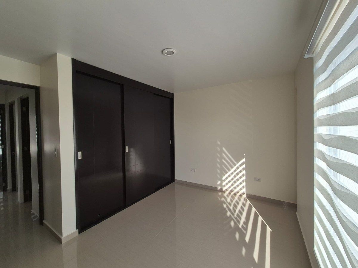 12 de 15: HABITACIÓN PRINCIPAL
