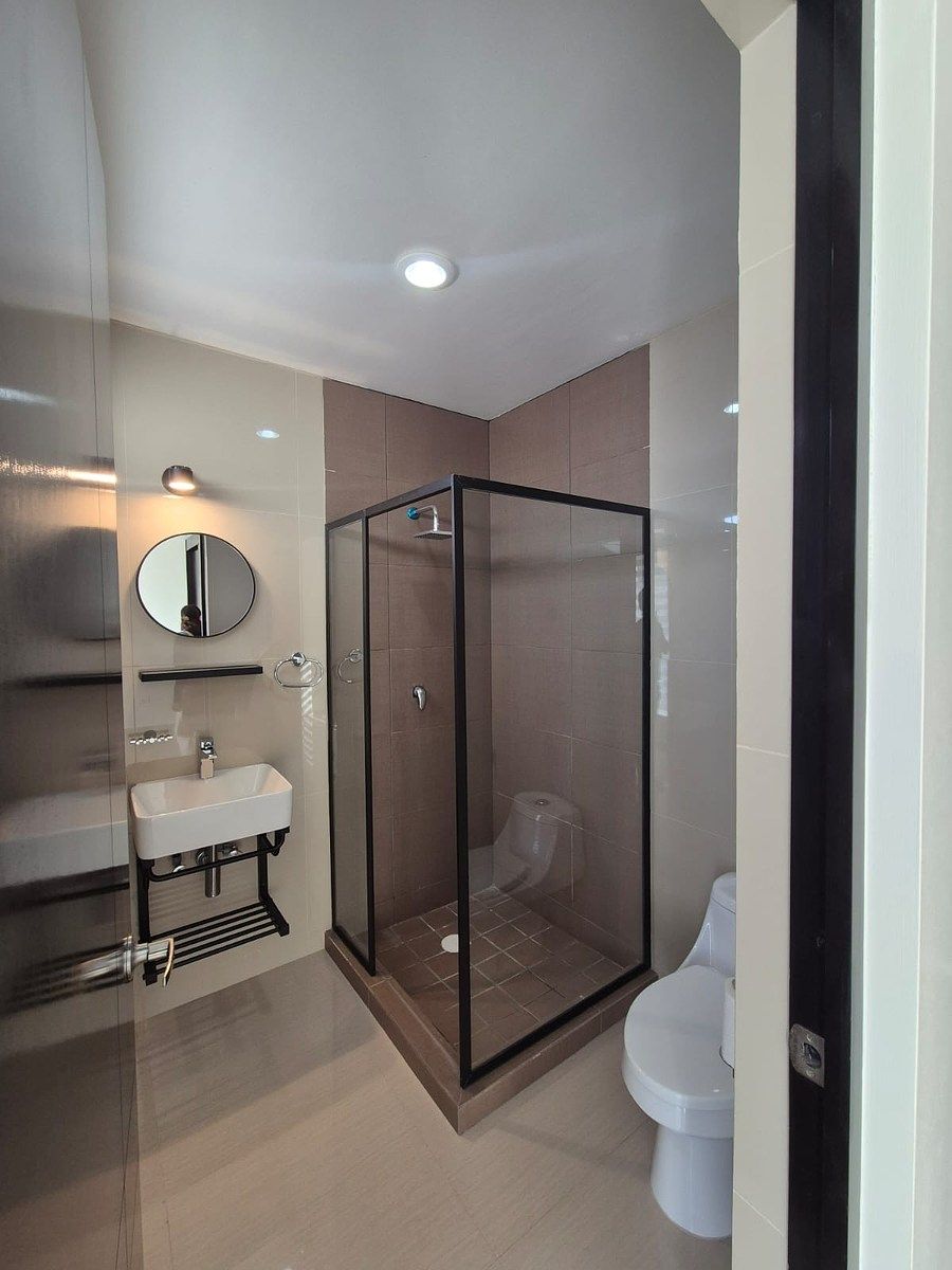 14 de 15: BAÑO HABITACIÓN PRINCIPAL