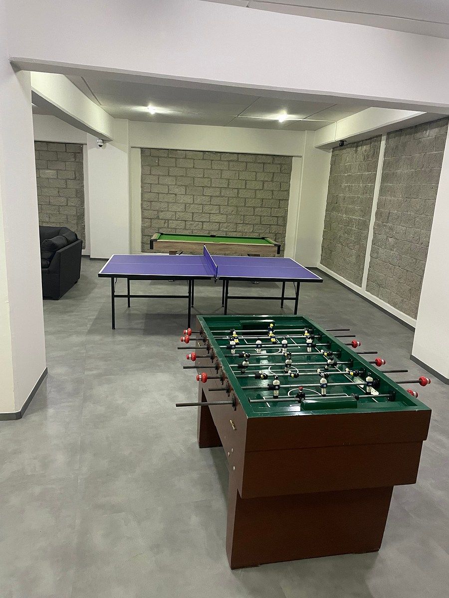 14 de 15: salon de jovenes