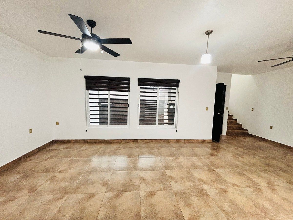 13 de 27: Sala comedor