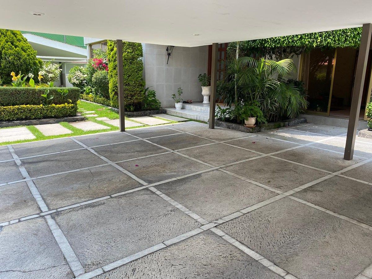 6 of 23: COCHERA TECHADA 6 AUTOS