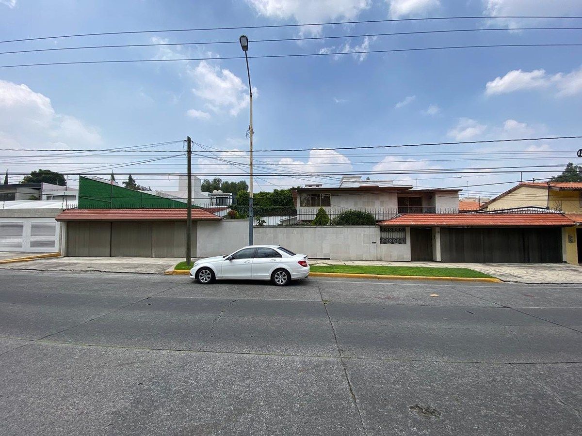 5 of 23: AMPLI A VISTA FRONTAL