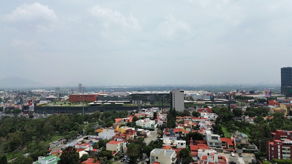 23 of 23: EN LA MEJOR ZONA DE SATELITE