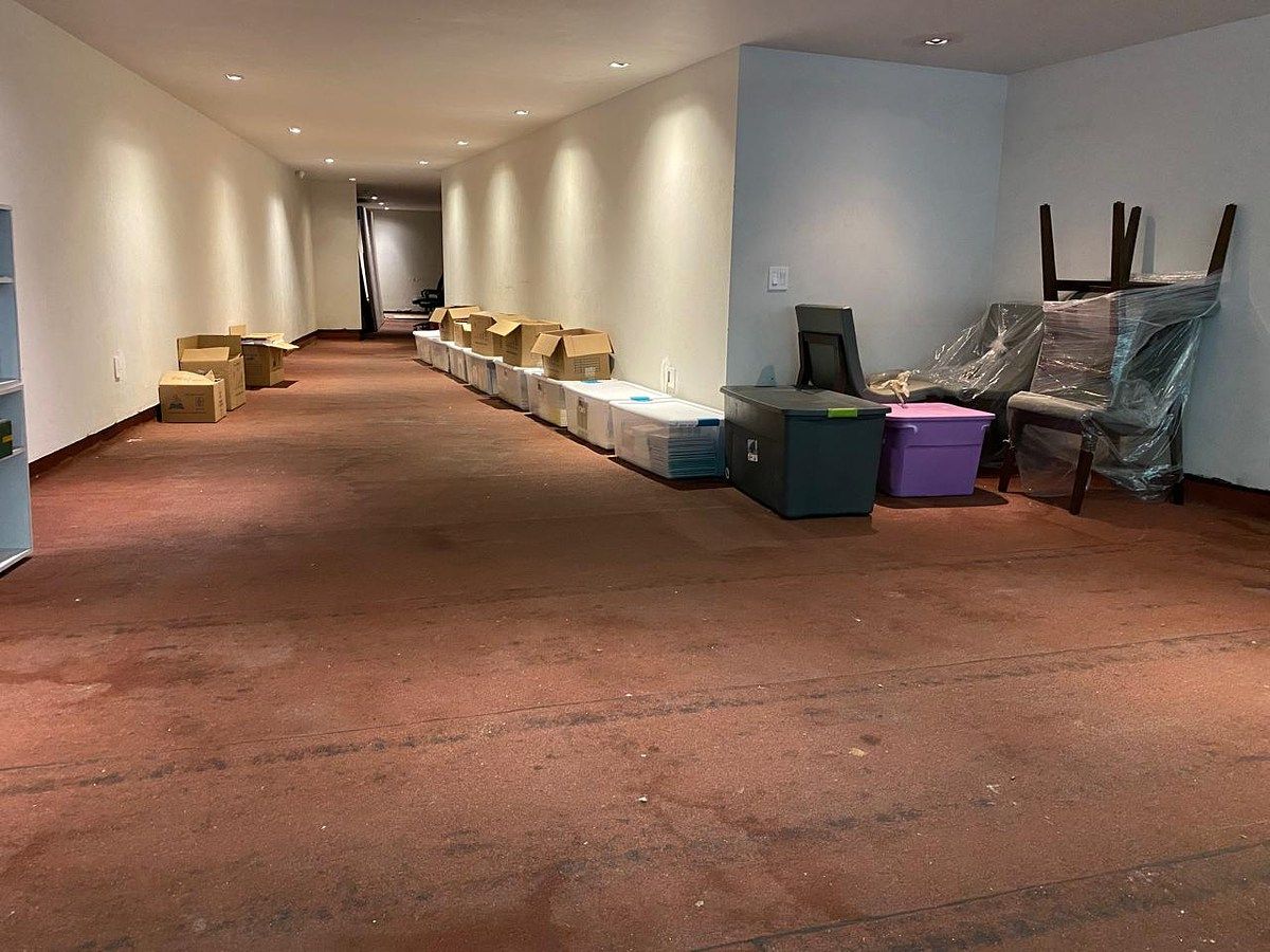 33 de 33: ESPACIO DE 100 M2 PARA REDISEÑAR A SUS NECESIDADES