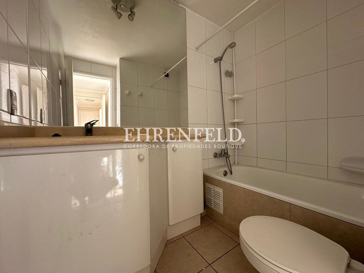 25 de 29: Baño suite.