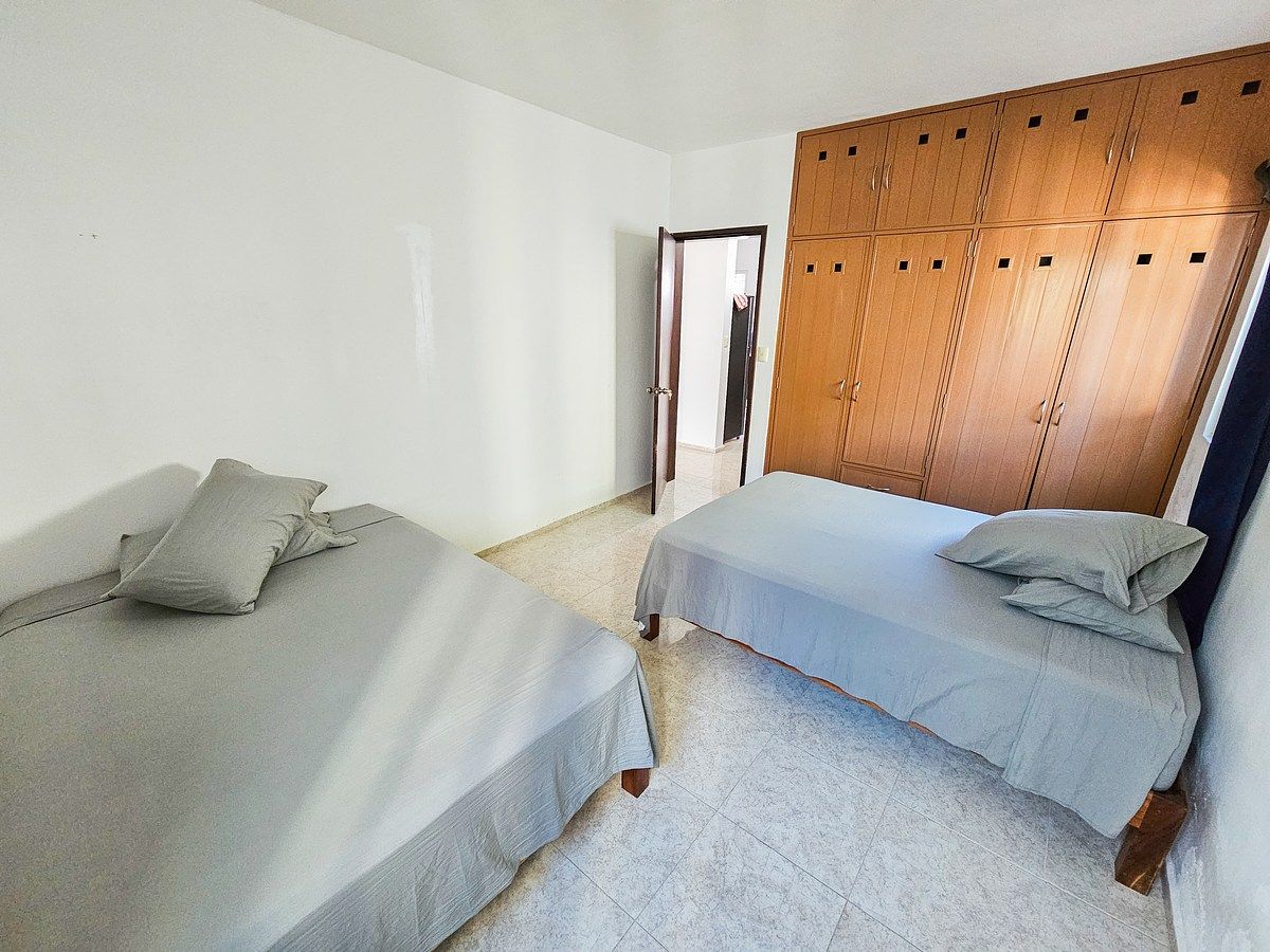 13 of 18: Recámara 2