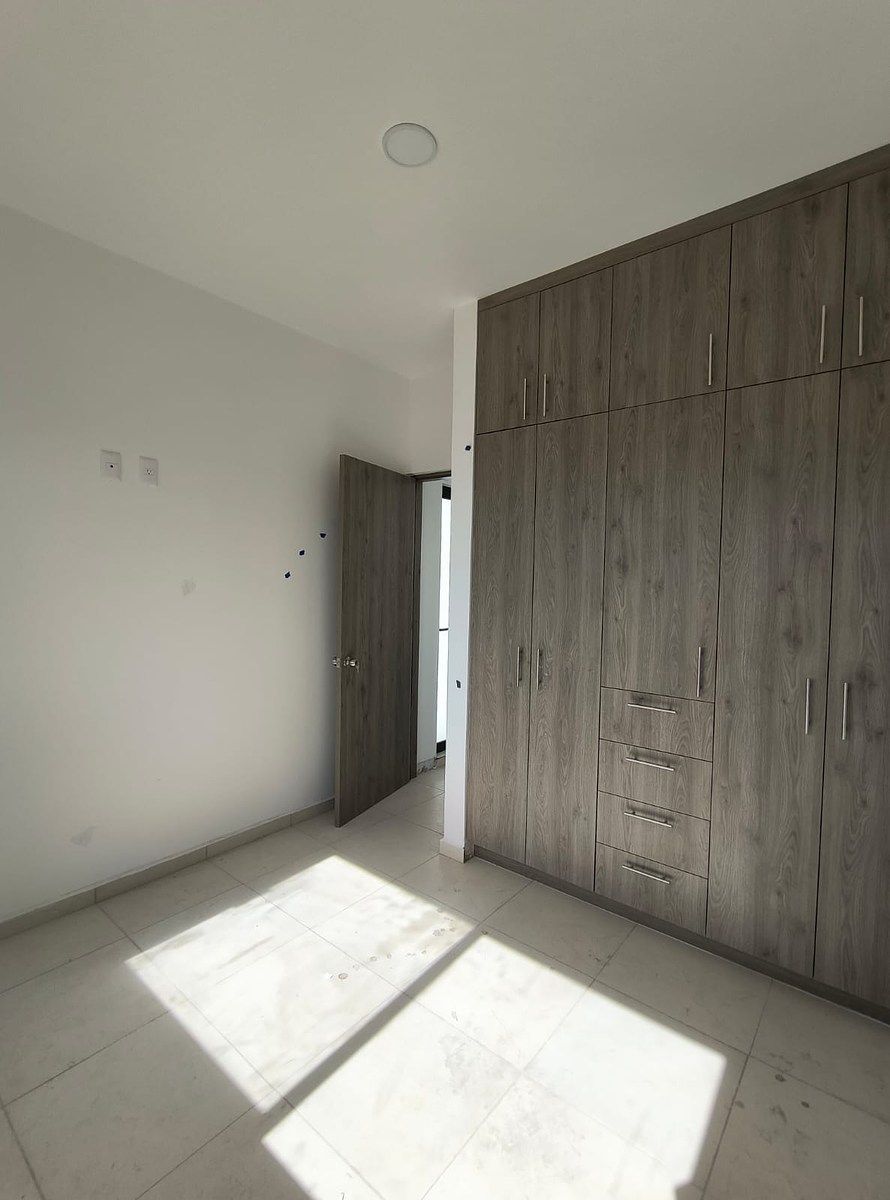 12 of 16: Recámara secundaria