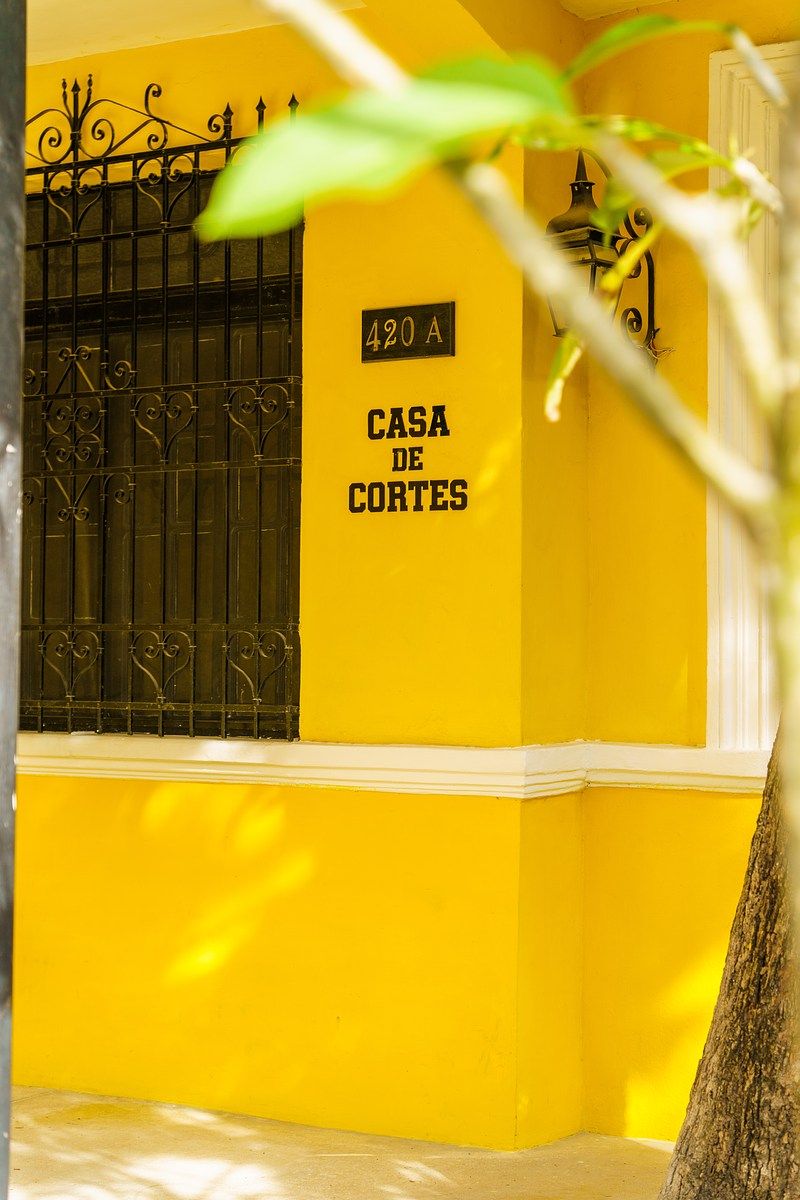 CASA DE CORTES – OPORTUNIDADE DE HOSPITALIDADE BOUTIQUE NO CENTRO DE MÉRIDA, foto 1 de 27