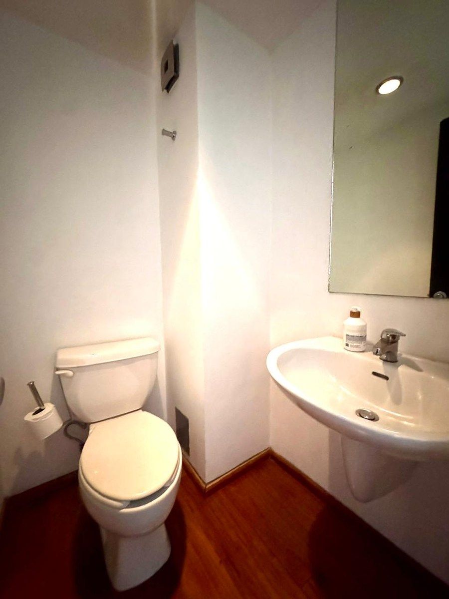 7 de 17: Medio baño visitas