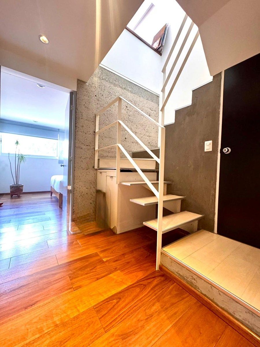 14 de 17: Departamento en dos niveles