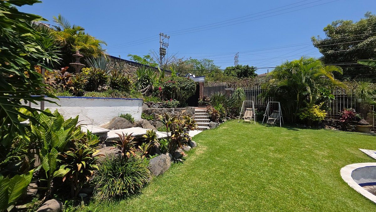 4 de 40: Vista general del jardín.