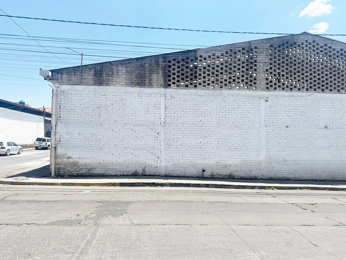Bodega comercial en Elias Perez Avalos, Morelia, foto 3 de 7