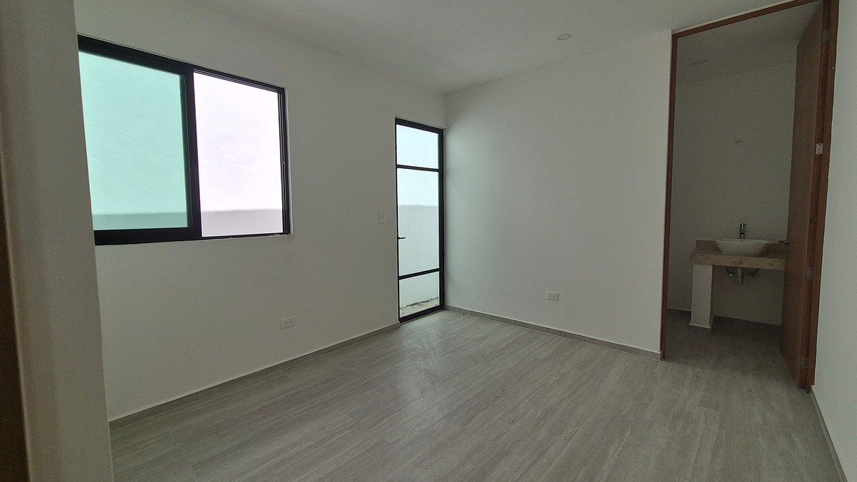 12 de 35: Cuarto de servicio