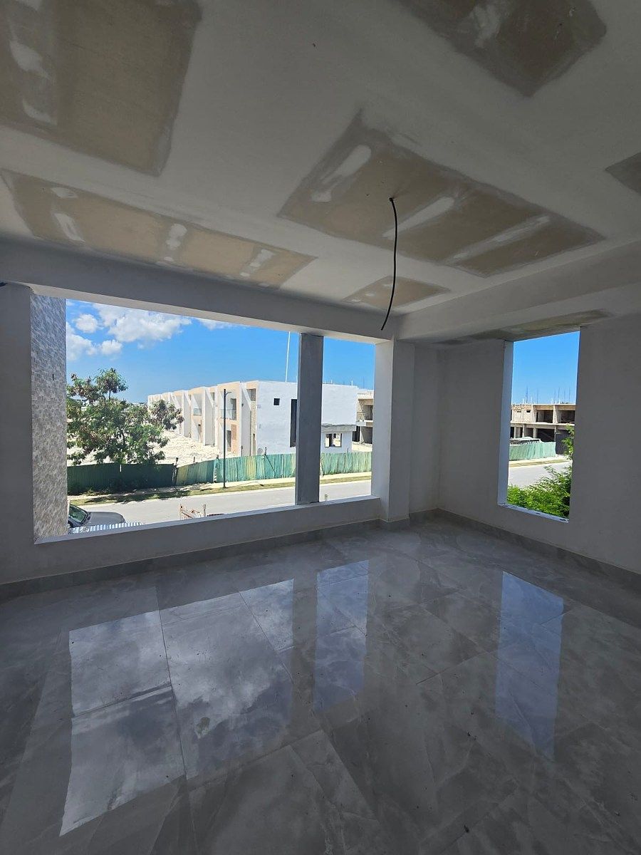 15 de 16: Avances de la obra