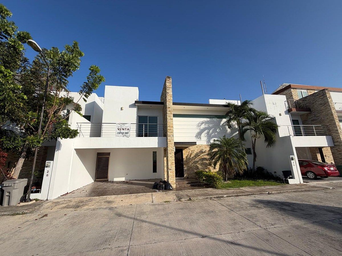 Venta Casa Residencial El Cielo - 3 Rec + Sala TV + Cuarto de servicio., foto 1 de 29