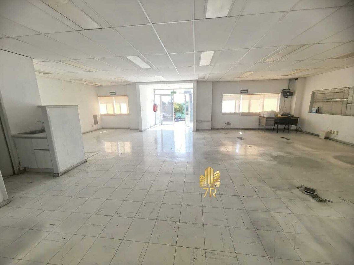 9 of 17: Oficinas PB