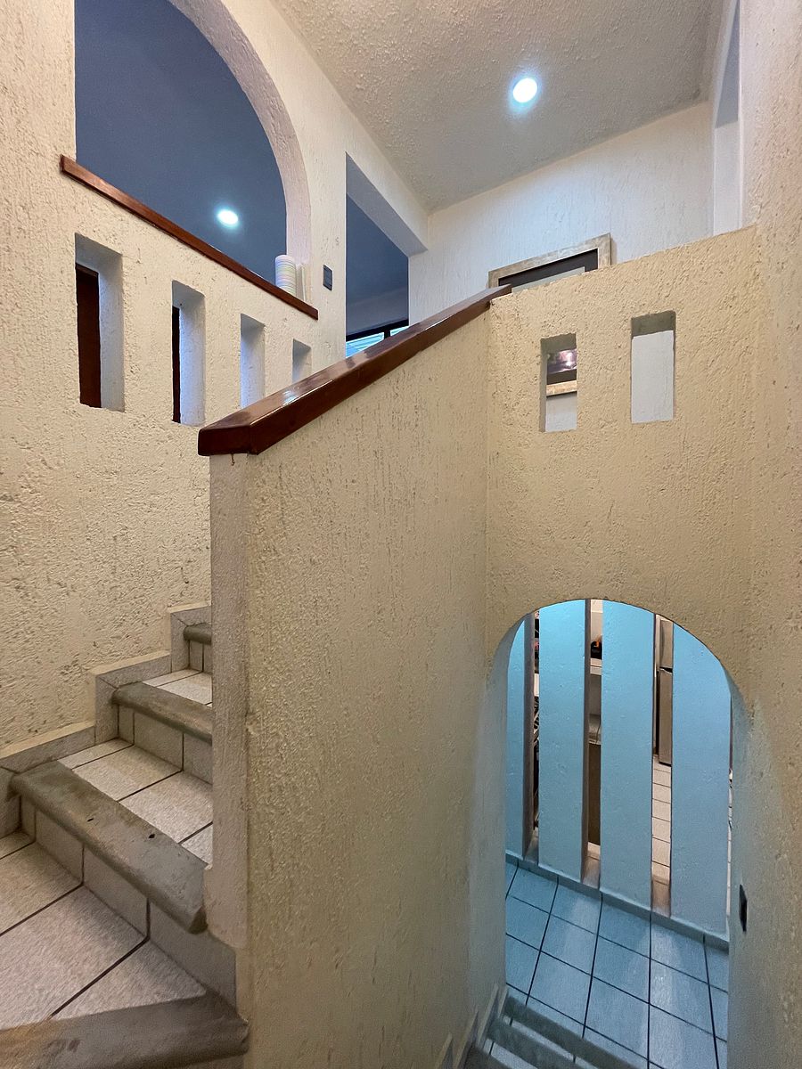 11 de 17: Cubo de escaleras