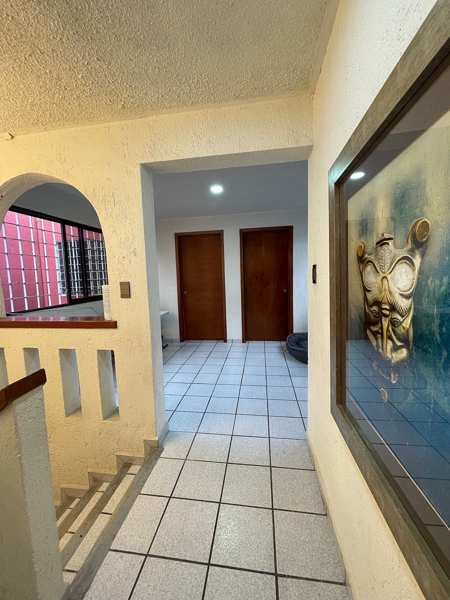 12 de 17: Recibidor Planta Alta