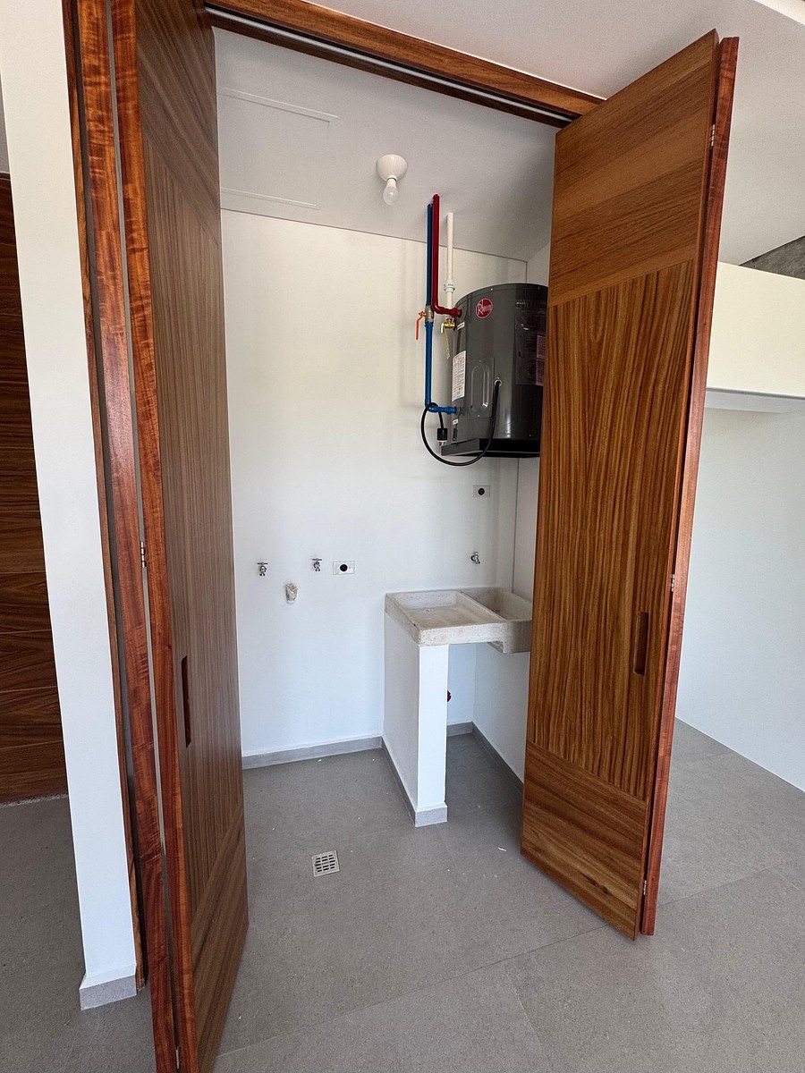 18 of 25: CUARTO DE SERVICIO