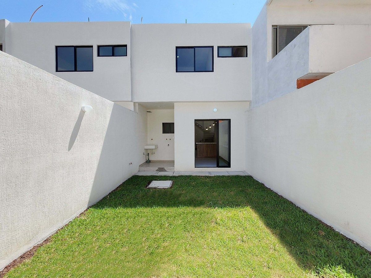 12 of 24: *IMÁGENES ILUSTRATIVAS*