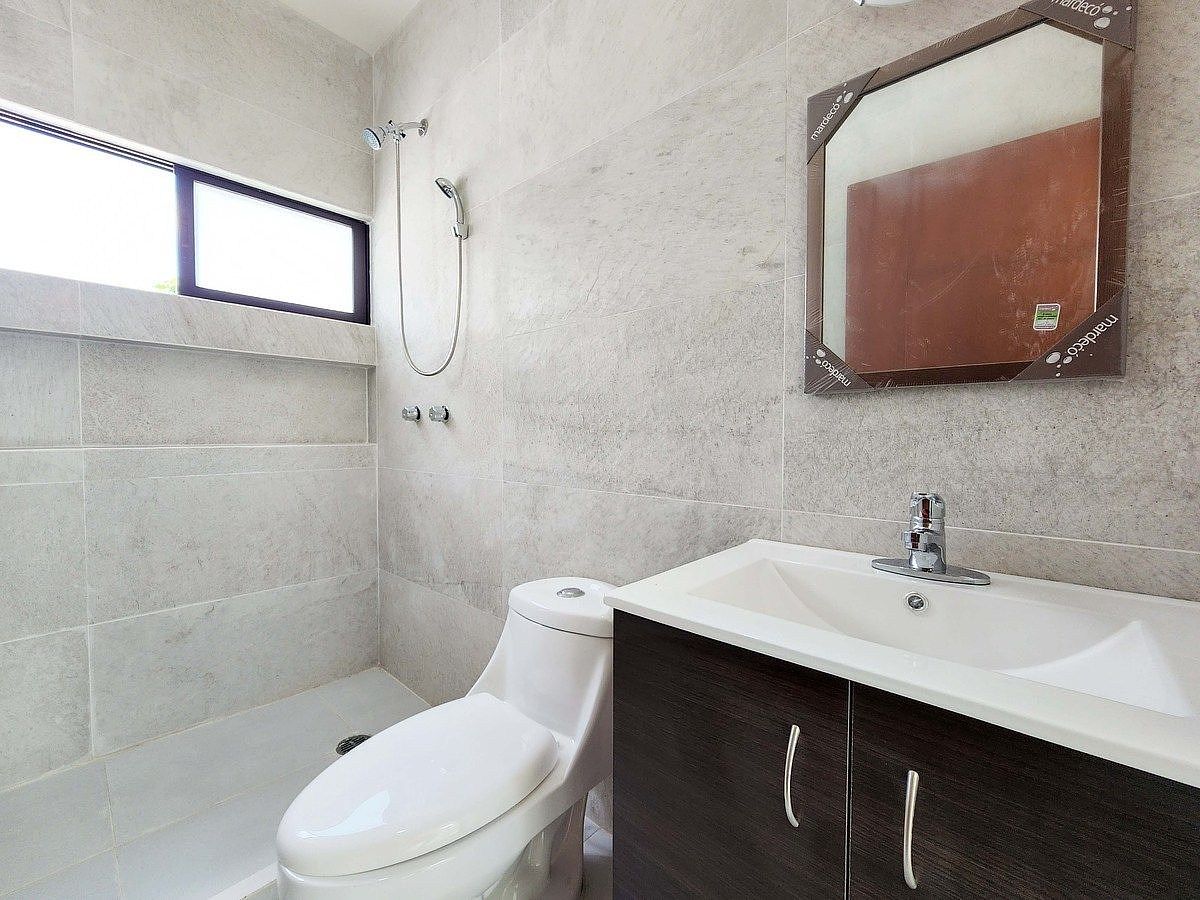 24 of 24: *IMÁGENES ILUSTRATIVAS*