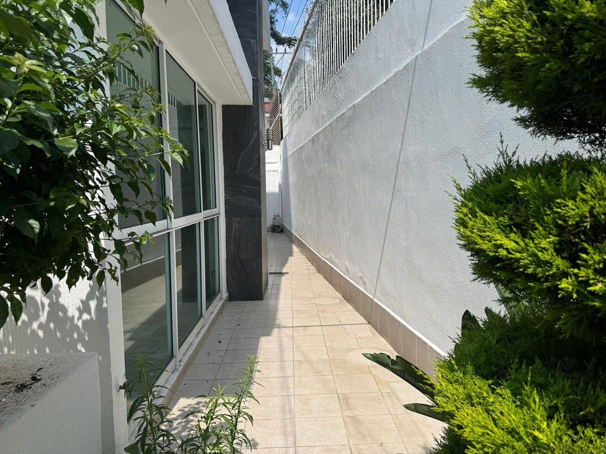 3 de 50