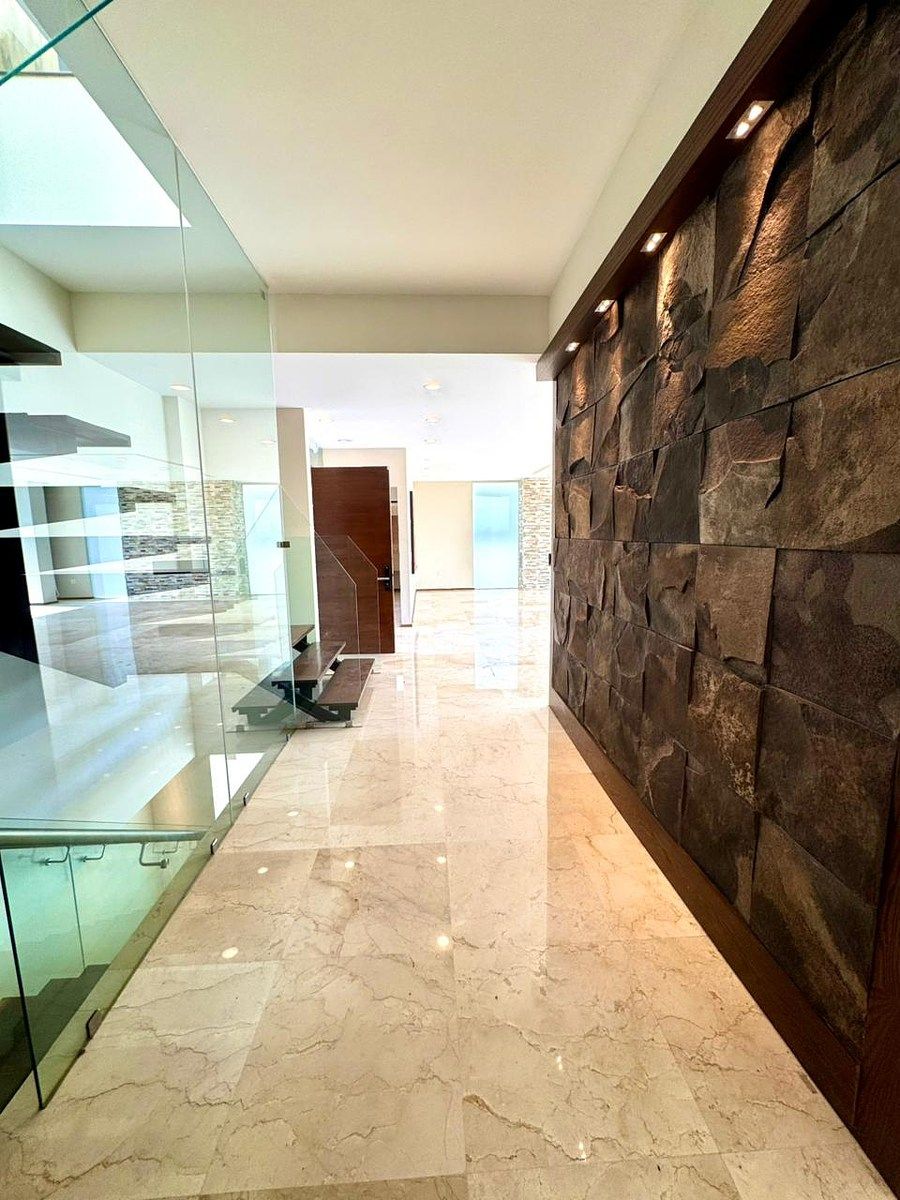 12 de 43: Acabados elegantes de piedra laja