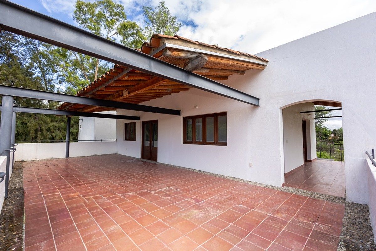 Exterior planta alta, foto 10 de 15