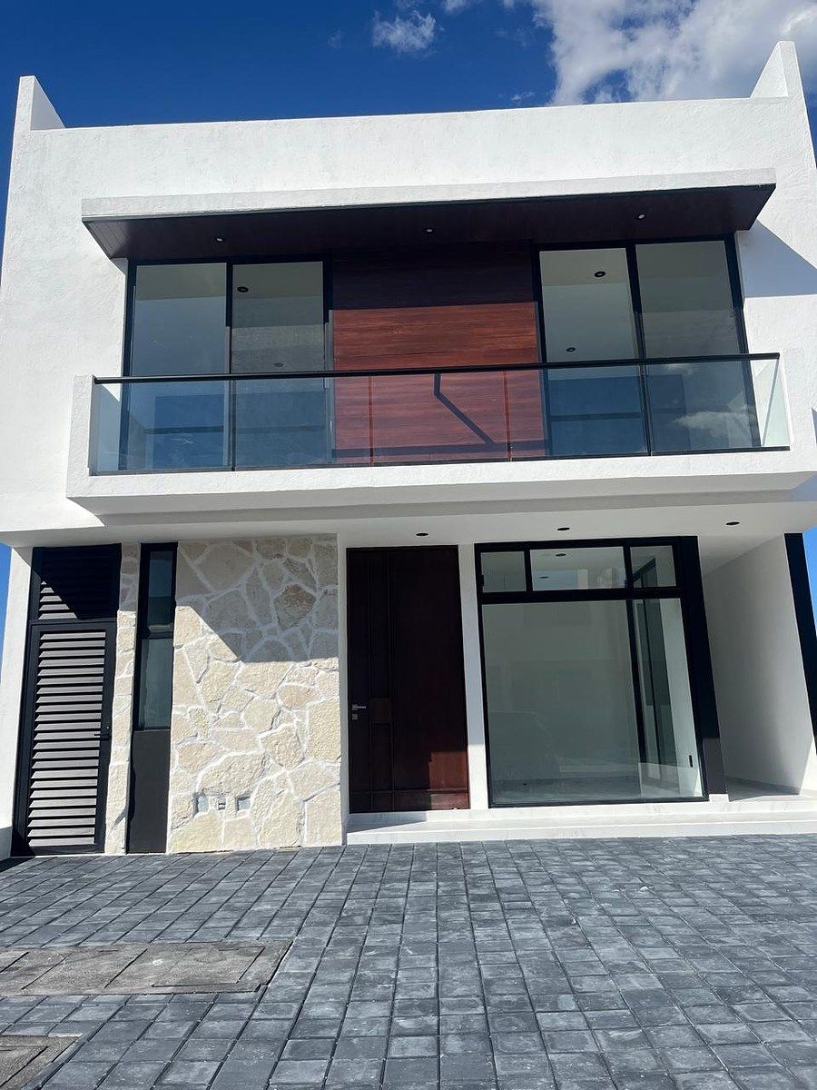 House in Grand Preserve, Querétaro, photo 2 of 46