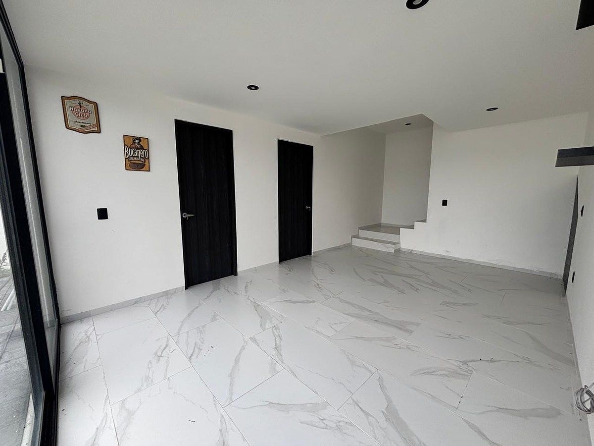 Sala de juegos sótano, photo 17 of 46