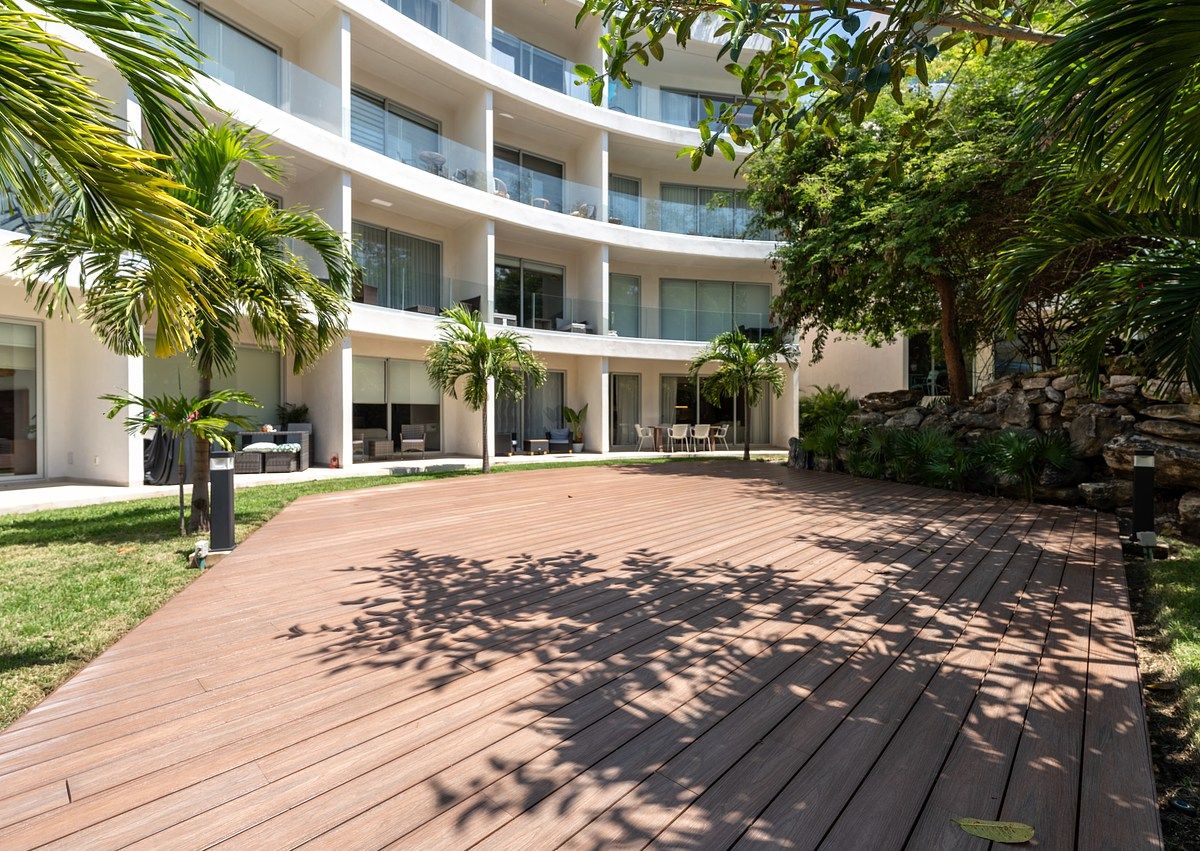 11 of 19: Terraza con acceso directo