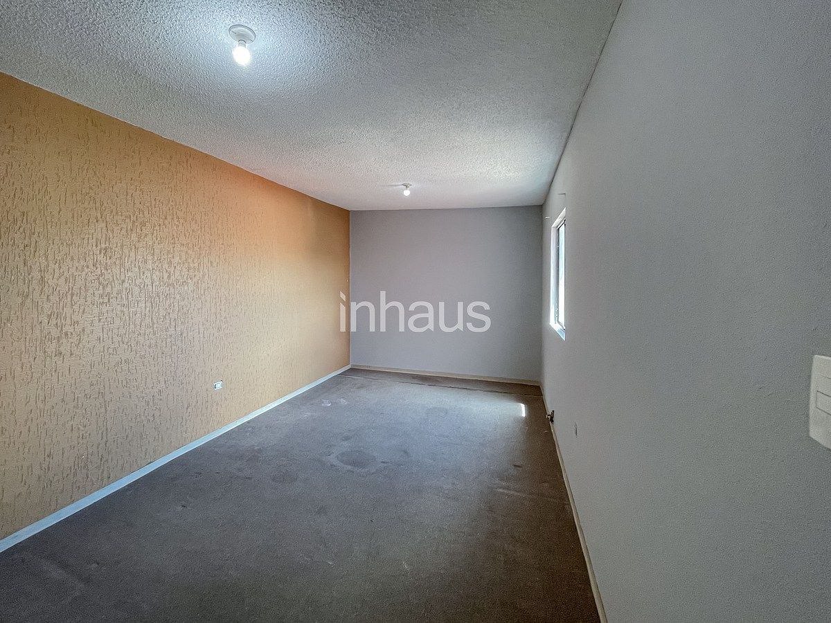 8 of 17: Recámara en planta alta