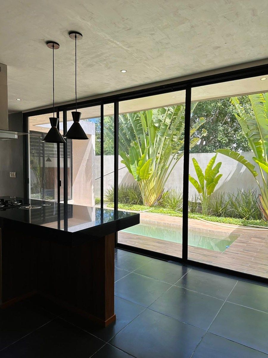 3 de 15: VISTA DESDE COCINA