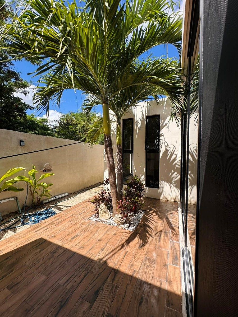 11 de 15: JARDIN INTERIOR