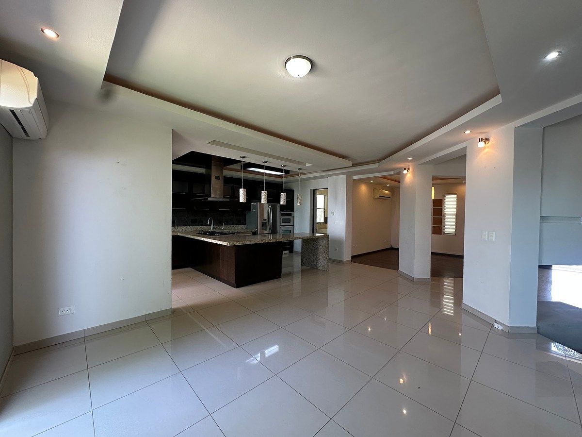 Casa en Las Misiones, Saltillo, foto 4 de 33